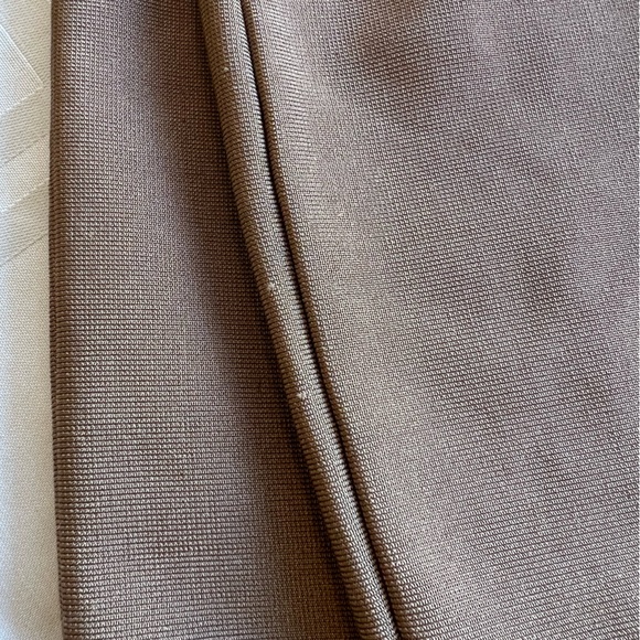 🟢WoW Couture Body Con contour mid thigh fit pencil skirt Carmel nude bandage - Picture 7 of 7